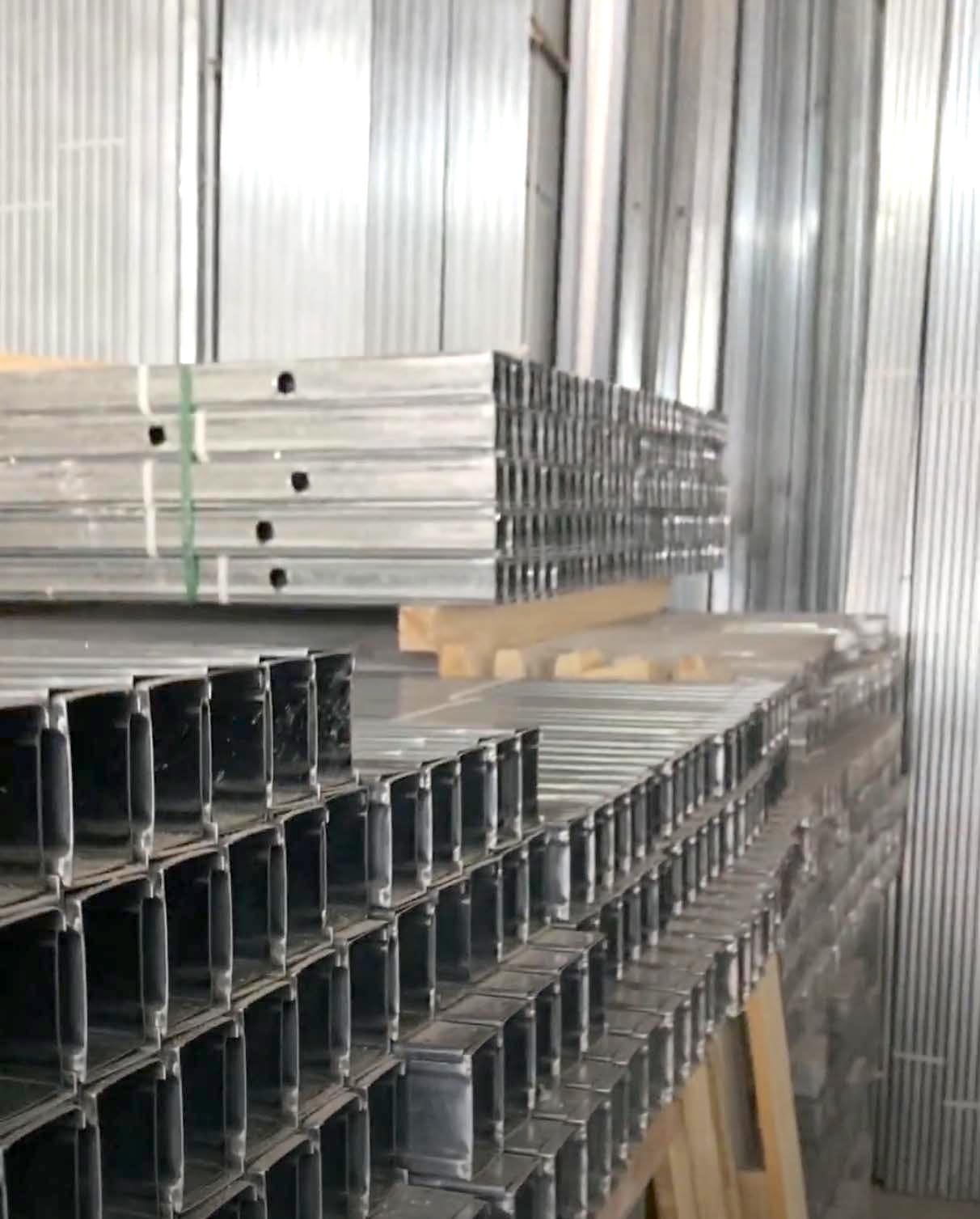 Perrfil-Metalico-drywall-distribuidora-moldura